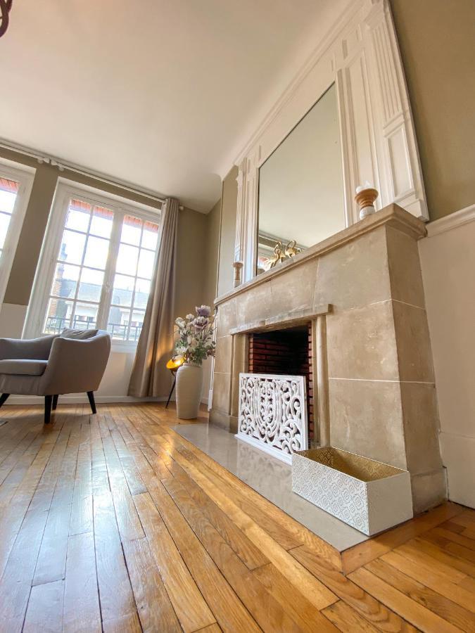 Appartement Chic, 3 Chambres, Hyper Centre-Ville, Parking Payant Amiens Exterior photo